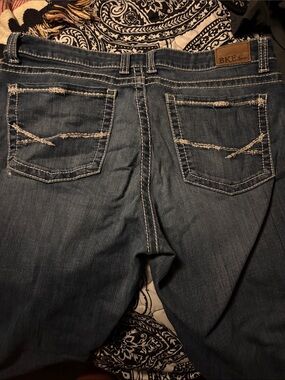 BKE Women’s Distressed Blue Relaxed Jean capris